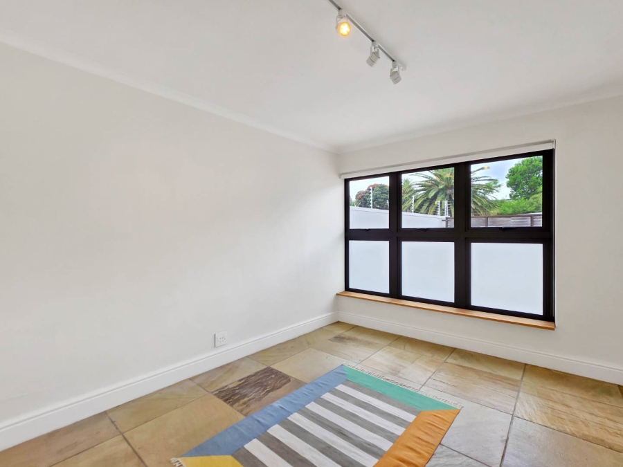 To Let 4 Bedroom Property for Rent in Oranjezicht Western Cape